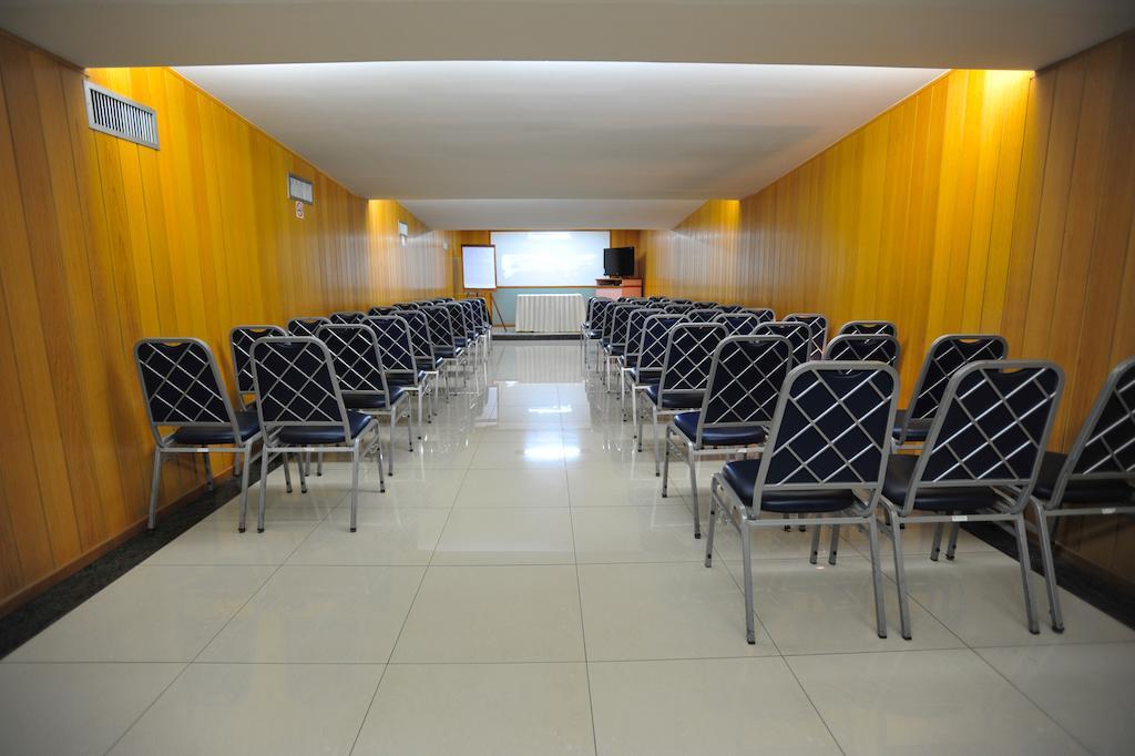 Hotel Premium Plaza Muriaé Esterno foto
