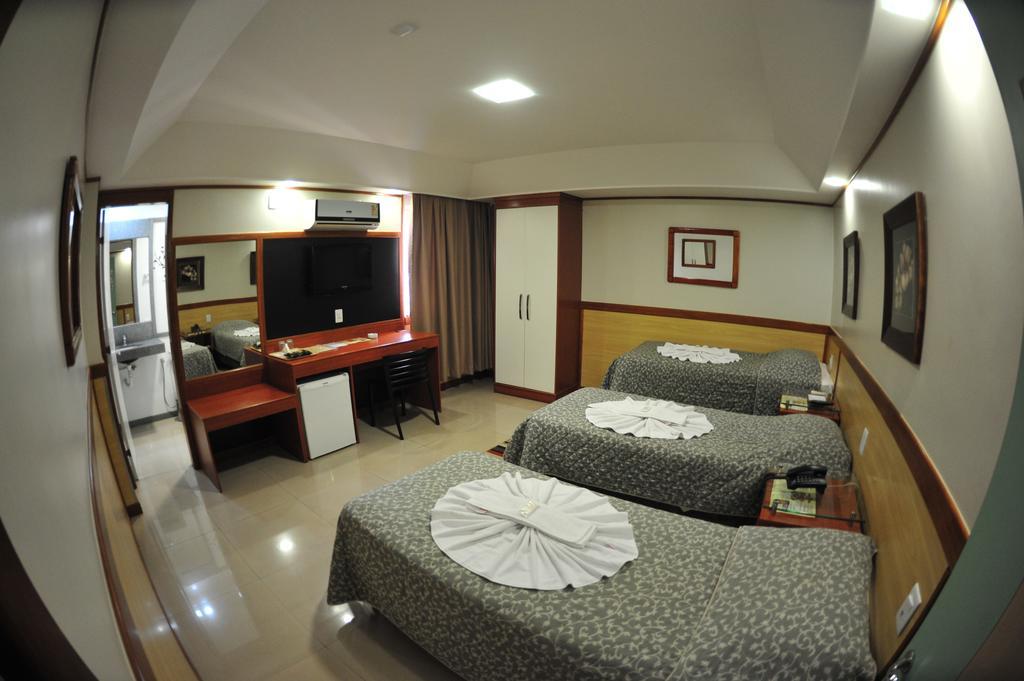 Hotel Premium Plaza Muriaé Esterno foto