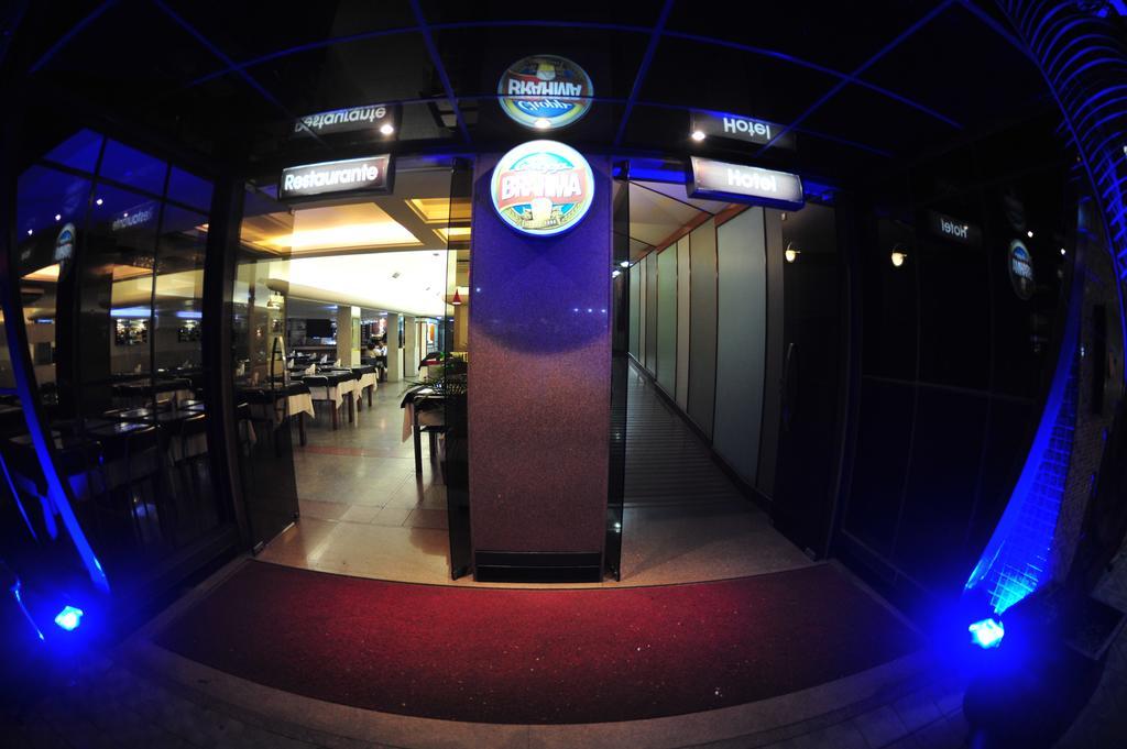 Hotel Premium Plaza Muriaé Esterno foto