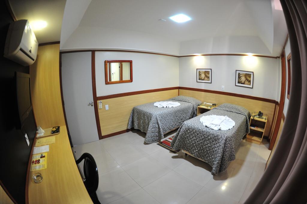 Hotel Premium Plaza Muriaé Esterno foto