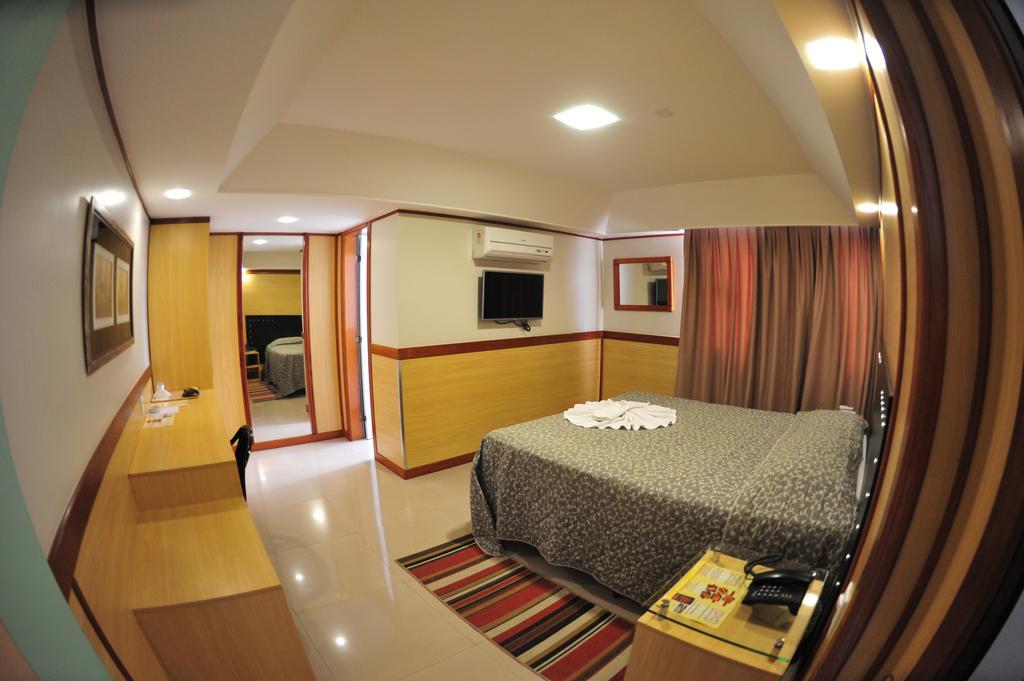 Hotel Premium Plaza Muriaé Esterno foto