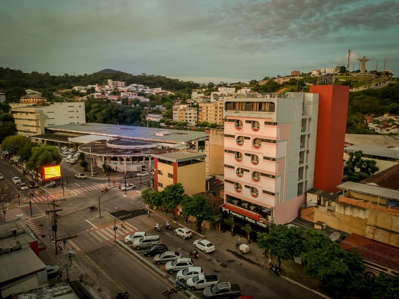 Hotel Premium Plaza Muriaé Esterno foto